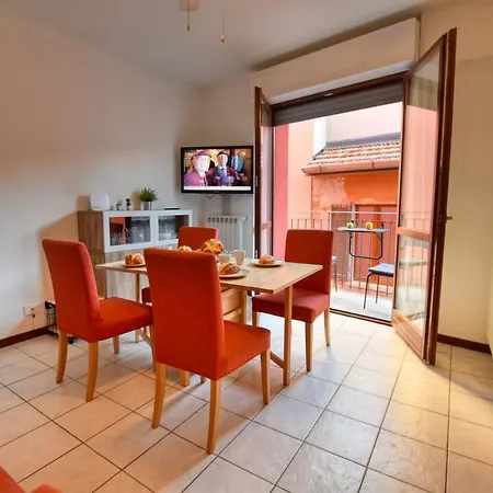 아파트 2-bedroom Camelia 21 *