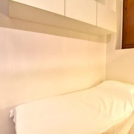 Apartamento 2-bedroom Camelia 21 *